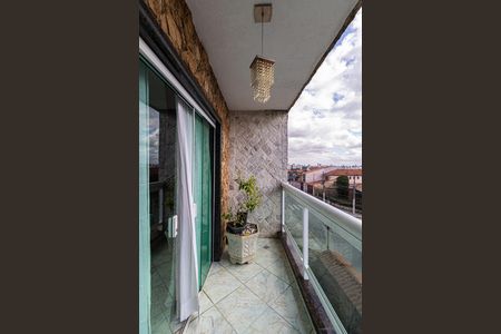 Casa à venda com 249m², 3 quartos e 5 vagasVaranda Suíte 