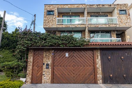Casa à venda com 249m², 3 quartos e 5 vagasFachada