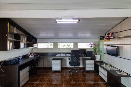 Casa à venda com 249m², 3 quartos e 5 vagasSótão 