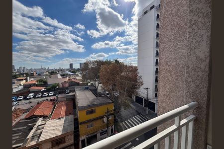 Apartamento à venda com 37m², 2 quartos e 1 vaga Apartamento à venda com 37m², 2 quartos e 1 vagaVaranda