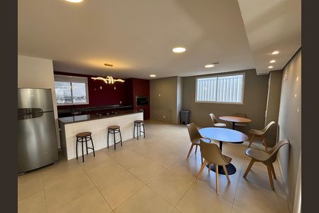 Apartamento à venda com 37m², 2 quartos e 1 vaga Apartamento à venda com 37m², 2 quartos e 1 vagaÁrea comum salão de festa