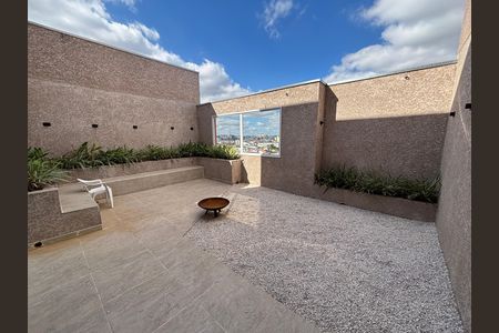Apartamento à venda com 37m², 2 quartos e 1 vaga Apartamento à venda com 37m², 2 quartos e 1 vagaÁrea comum