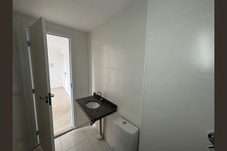 Apartamento à venda com 37m², 2 quartos e 1 vaga Apartamento à venda com 37m², 2 quartos e 1 vagaBanheiro