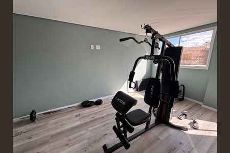 Apartamento à venda com 37m², 2 quartos e 1 vaga Apartamento à venda com 37m², 2 quartos e 1 vagaÁrea comum - Academia