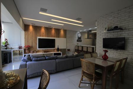 Casa à venda com 3 quartos, 150m² em Ipiranga, São Paulo