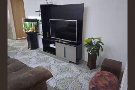 Casa à venda com 126m², 2 quartos e 1 vagaSala