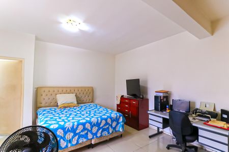 Casa à venda com 363m², 4 quartos e 20 vagas Casa à venda com 363m², 4 quartos e 20 vagasQuarto 4 - Suíte