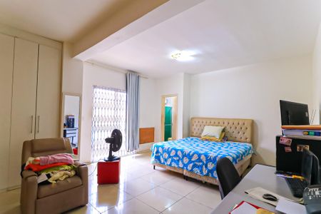 Casa à venda com 363m², 4 quartos e 20 vagas Casa à venda com 363m², 4 quartos e 20 vagasQuarto 4 - Suíte