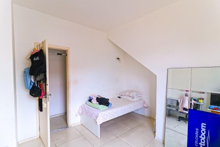 Casa à venda com 363m², 4 quartos e 20 vagas Casa à venda com 363m², 4 quartos e 20 vagasQuarto