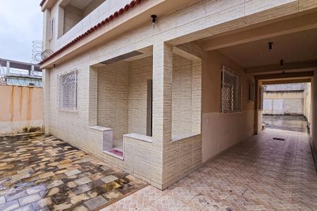 Casa à venda com 363m², 4 quartos e 20 vagas Casa à venda com 363m², 4 quartos e 20 vagasEntrada