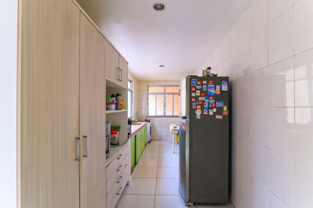 Casa à venda com 363m², 4 quartos e 20 vagas Casa à venda com 363m², 4 quartos e 20 vagasCozinha