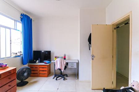 Casa à venda com 363m², 4 quartos e 20 vagas Casa à venda com 363m², 4 quartos e 20 vagasQuarto