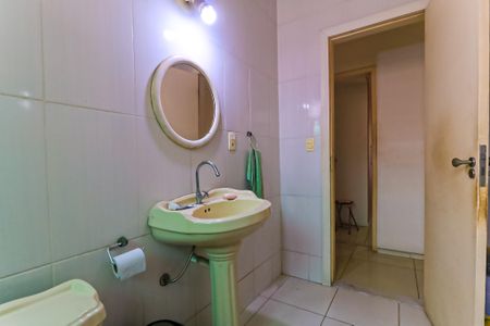 Casa à venda com 363m², 4 quartos e 20 vagas Casa à venda com 363m², 4 quartos e 20 vagasBanheiro Social