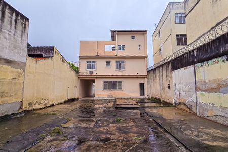 Casa à venda com 363m², 4 quartos e 20 vagas Casa à venda com 363m², 4 quartos e 20 vagasQuintal
