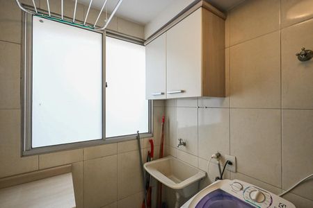 Apartamento à venda com 69m², 3 quartos e 1 vagaÁrea de Serviço 