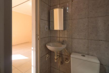 Banheiro de casa para alugar com 1 quarto, 25m² em Vila Conceicao, Diadema
