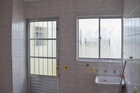 Casa à venda com 150m², 2 quartos e 3 vagas Casa à venda com 150m², 2 quartos e 3 vagasÁrea de Serviço