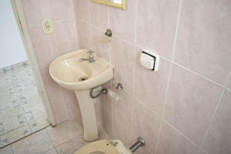 Casa à venda com 150m², 2 quartos e 3 vagas Casa à venda com 150m², 2 quartos e 3 vagasBanheiro 1