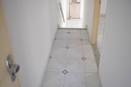 Casa à venda com 150m², 2 quartos e 3 vagas Casa à venda com 150m², 2 quartos e 3 vagasEscada