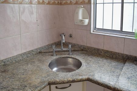 Casa à venda com 150m², 2 quartos e 3 vagas Casa à venda com 150m², 2 quartos e 3 vagasCozinha