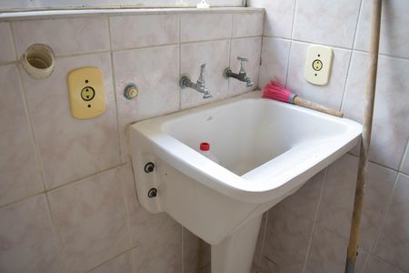 Casa à venda com 150m², 2 quartos e 3 vagas Casa à venda com 150m², 2 quartos e 3 vagasÁrea de Serviço