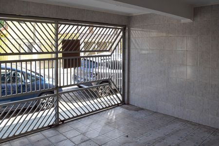 Casa à venda com 150m², 2 quartos e 3 vagas Casa à venda com 150m², 2 quartos e 3 vagasGaragem