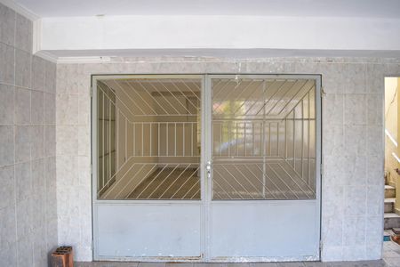 Casa à venda com 150m², 2 quartos e 3 vagas Casa à venda com 150m², 2 quartos e 3 vagasGaragem