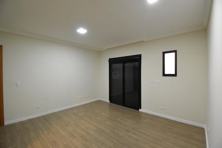 Casa à venda com 200m², 3 quartos e 4 vagasSuíte