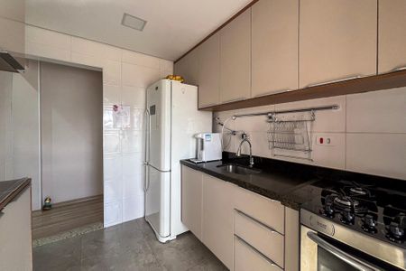 Apartamento à venda com 60m², 2 quartos e 1 vaga Apartamento à venda com 60m², 2 quartos e 1 vagaCozinha