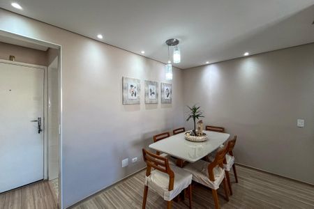 Apartamento à venda com 60m², 2 quartos e 1 vaga Apartamento à venda com 60m², 2 quartos e 1 vagaSala de Jantar