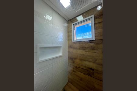 Apartamento à venda com 60m², 2 quartos e 1 vaga Apartamento à venda com 60m², 2 quartos e 1 vagaBanheiro
