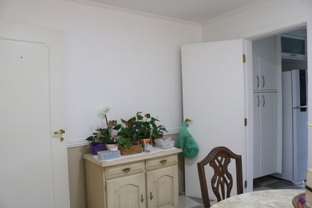 Apartamento para alugar com 130m², 3 quartos e 3 vagasCozinha