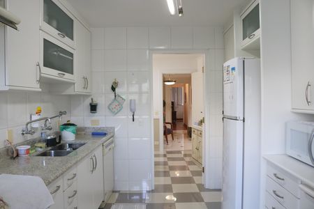 Apartamento para alugar com 130m², 3 quartos e 3 vagasCozinha