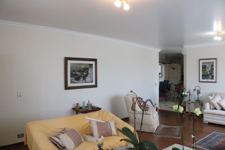 Apartamento para alugar com 130m², 3 quartos e 3 vagasSala