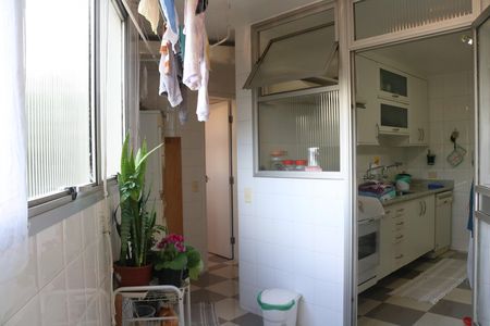 Apartamento para alugar com 130m², 3 quartos e 3 vagasÁrea de Serviço