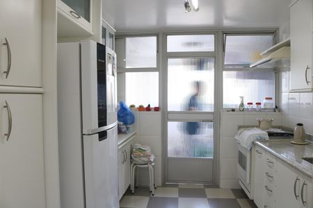 Apartamento para alugar com 130m², 3 quartos e 3 vagasCozinha