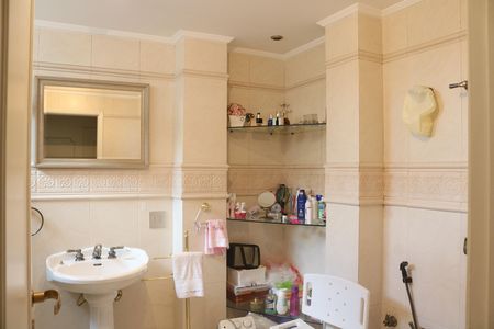 Apartamento para alugar com 130m², 3 quartos e 3 vagasBanheiro 2