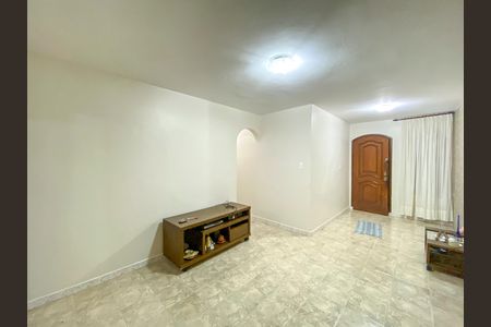 Casa à venda com 167m², 3 quartos e 2 vagasSala