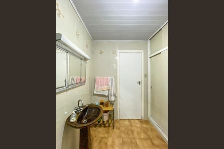Casa à venda com 167m², 3 quartos e 2 vagasBanheiro