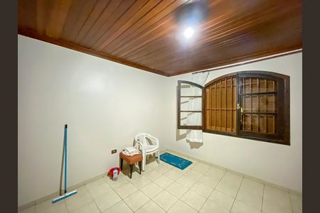 Casa à venda com 167m², 3 quartos e 2 vagasQuarto 1