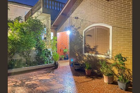Casa à venda com 167m², 3 quartos e 2 vagasQuintal
