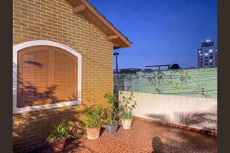 Casa à venda com 167m², 3 quartos e 2 vagasQuintal
