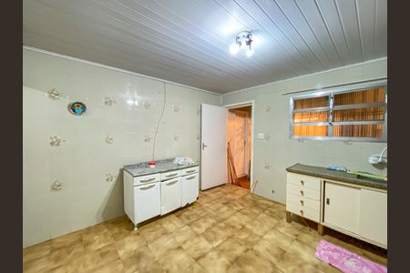 Casa à venda com 167m², 3 quartos e 2 vagasCozinha