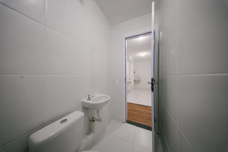 Apartamento para alugar com 38m², 2 quartos e sem vaga Apartamento para alugar com 38m², 2 quartos e sem vagaBanheiro
