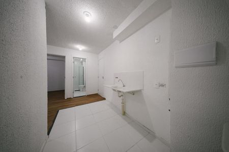 Apartamento para alugar com 38m², 2 quartos e sem vaga Apartamento para alugar com 38m², 2 quartos e sem vagaCozinha e Área de Serviço
