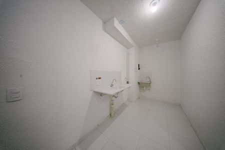 Apartamento para alugar com 38m², 2 quartos e sem vaga Apartamento para alugar com 38m², 2 quartos e sem vagaCozinha e Área de Serviço