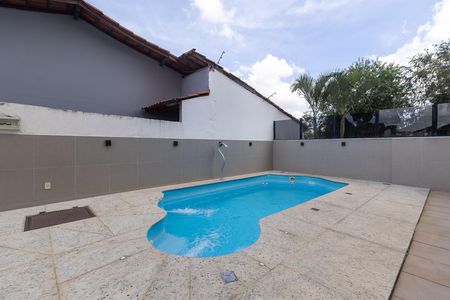 Apartamento à venda com 95m², 3 quartos e 2 vagasÁrea comum - Piscina