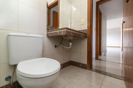 Apartamento à venda com 95m², 3 quartos e 2 vagasBanheiro da Suíte