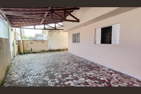 Casa para alugar com 126m², 3 quartos e 3 vagas Casa para alugar com 126m², 3 quartos e 3 vagasQuintal
