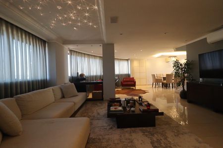 Apartamento para alugar com 340m², 5 quartos e 4 vagas Apartamento para alugar com 340m², 5 quartos e 4 vagasSala